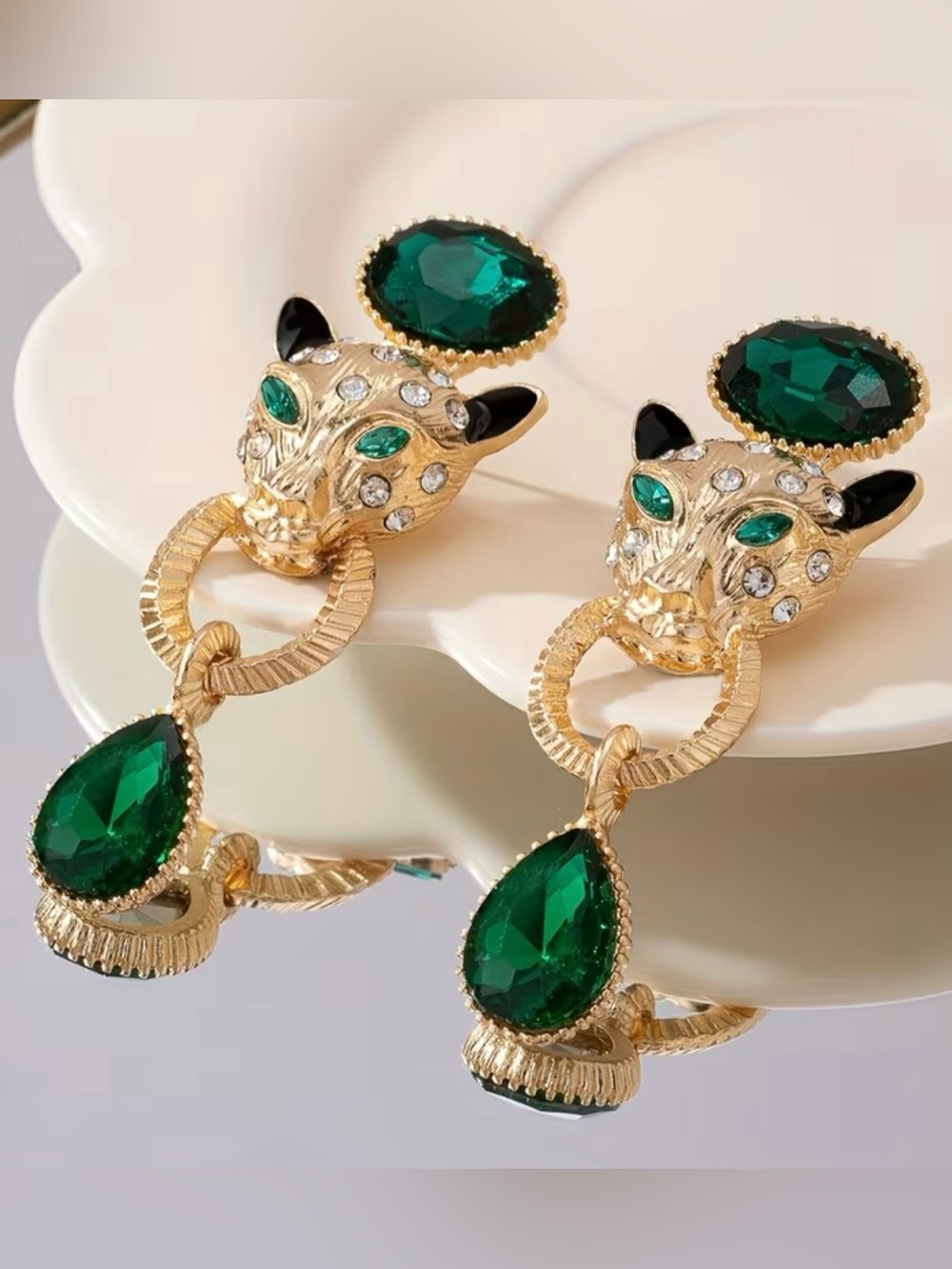 NEW! Luxury Gold Leopard Head Drop Earrings with Emerald Green Crystals 🐆 B2-99 - Picture 5 of 6